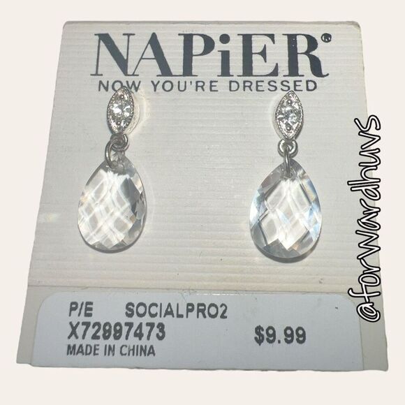 Elegant Silver Tone Napier Earrings with Faceted Crystal Dangle NWT - Picture 4 of 6